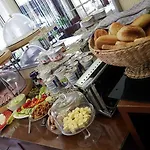 מלון Berliner Hof 3*