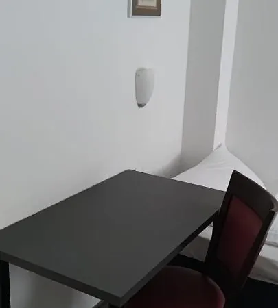 Berliner Hof Otel 3*